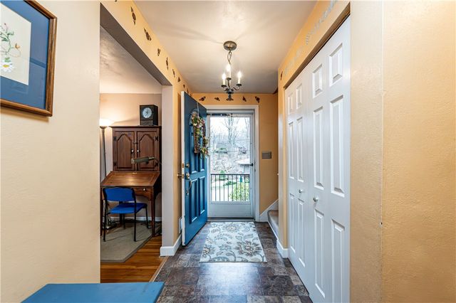 3028 Ben Venue Dr, Unity Twp, PA 15601