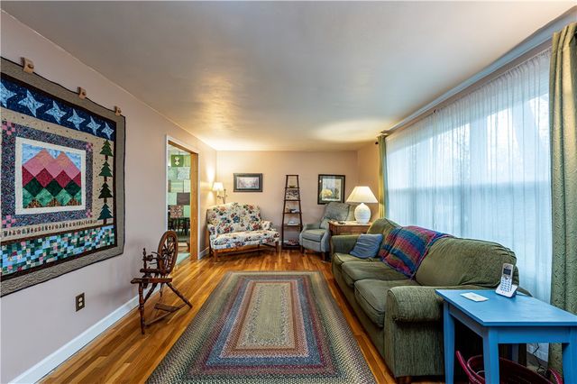 3028 Ben Venue Dr, Unity Twp, PA 15601