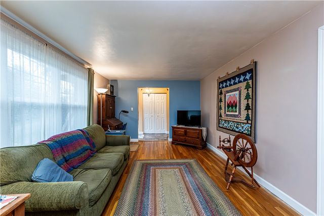 3028 Ben Venue Dr, Unity Twp, PA 15601