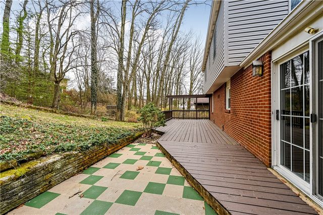 3028 Ben Venue Dr, Unity Twp, PA 15601