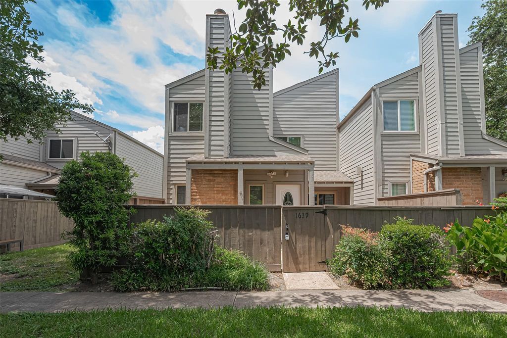 1639 Prairie Mark Lane, Houston, TX 77077