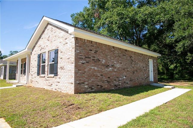 267 Creola Axis Loop Road, Creola, AL 36525