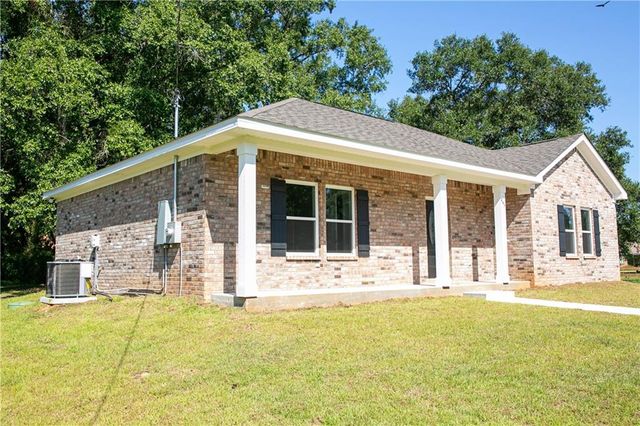 267 Creola Axis Loop Road, Creola, AL 36525