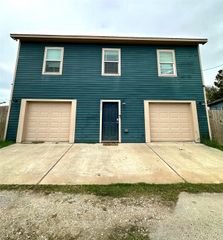 3717 Church Street, Galveston, TX 77550