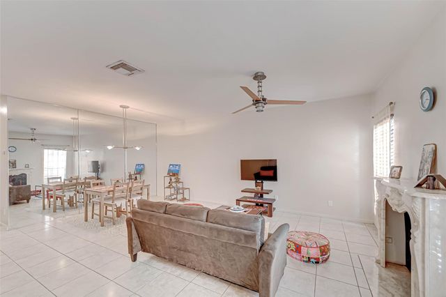 3780 Tanglewilde Street 604, Houston, TX 77063