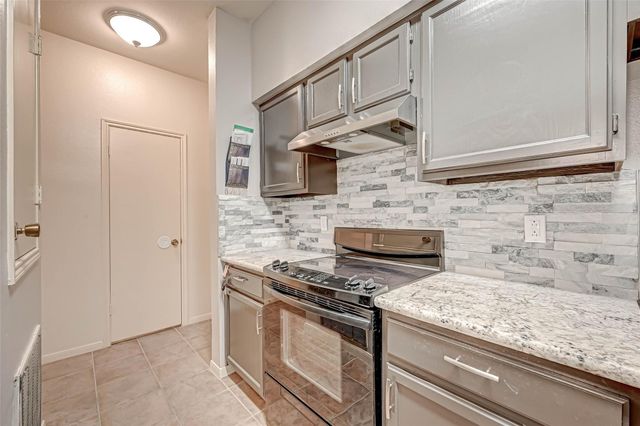 3780 Tanglewilde Street 604, Houston, TX 77063