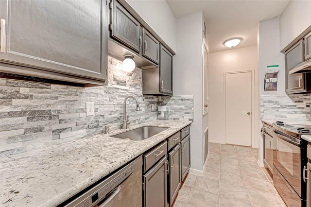 3780 Tanglewilde Street 604, Houston, TX 77063