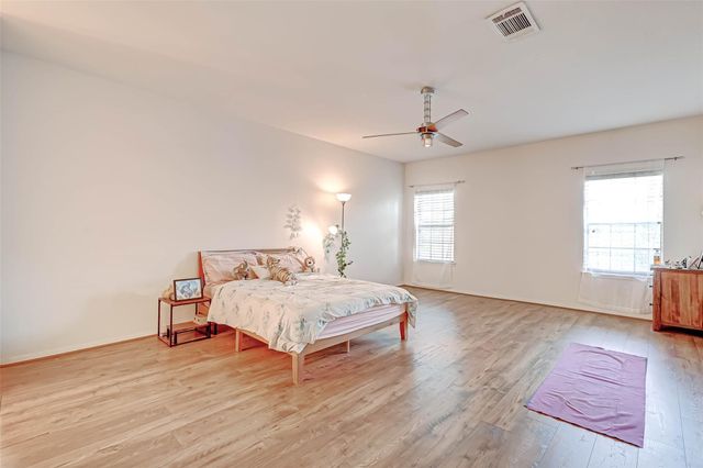 3780 Tanglewilde Street 604, Houston, TX 77063