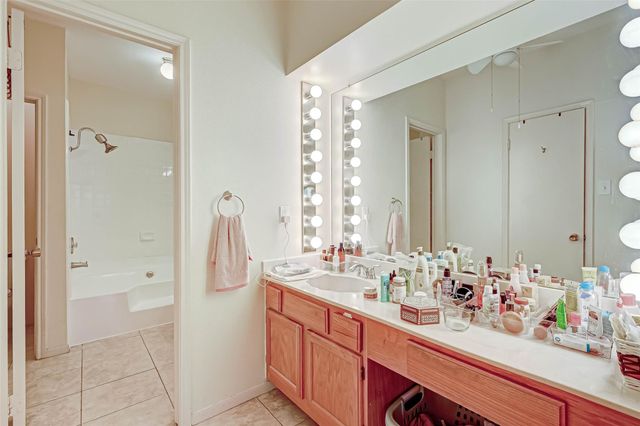3780 Tanglewilde Street 604, Houston, TX 77063