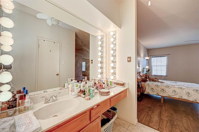 3780 Tanglewilde Street 604, Houston, TX 77063
