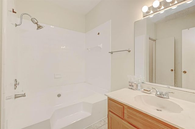 3780 Tanglewilde Street 604, Houston, TX 77063