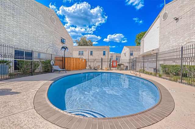 3780 Tanglewilde Street 604, Houston, TX 77063