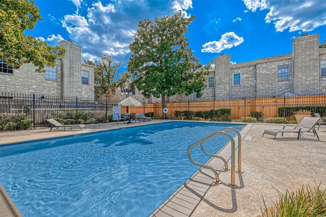 3780 Tanglewilde Street 604, Houston, TX 77063