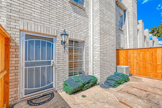 3780 Tanglewilde Street 604, Houston, TX 77063