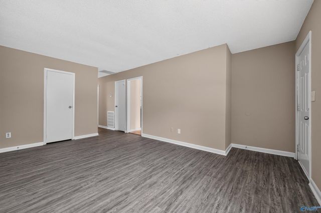 3220 Delia Lane NW, Huntsville, AL 35810