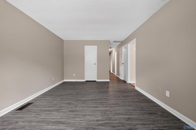 3220 Delia Lane NW, Huntsville, AL 35810