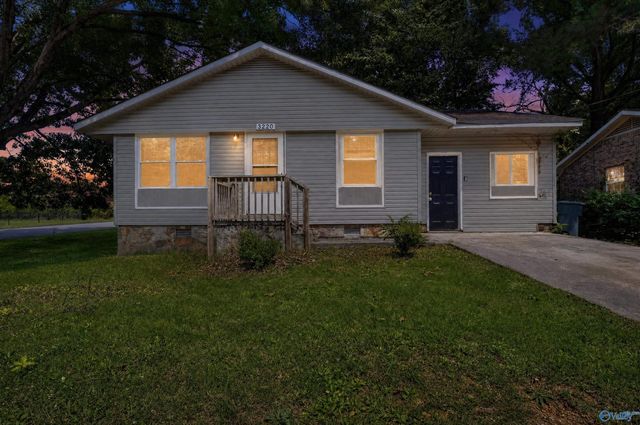 3220 Delia Lane NW, Huntsville, AL 35810