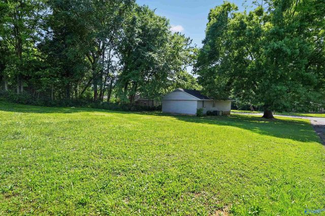 3220 Delia Lane NW, Huntsville, AL 35810