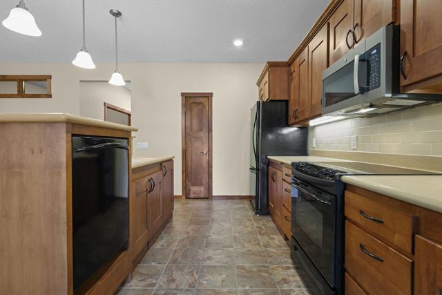 3914 Roosevelt Street NE, Saint Anthony, MN 55421