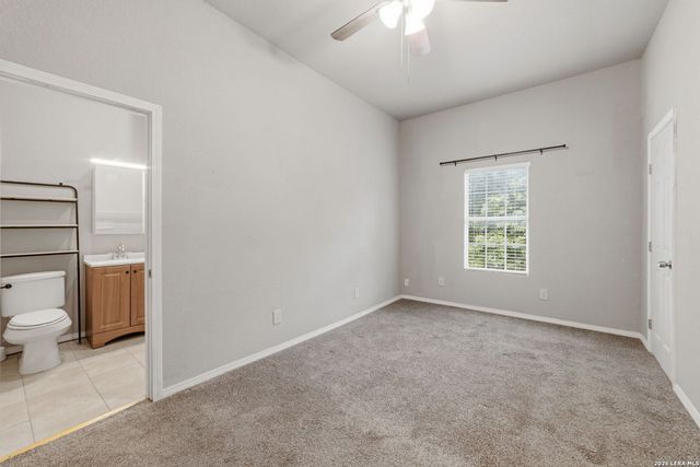 210 CADWALLADER ST, San Antonio, TX 78212