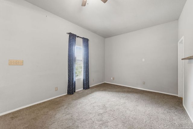 210 CADWALLADER ST, San Antonio, TX 78212