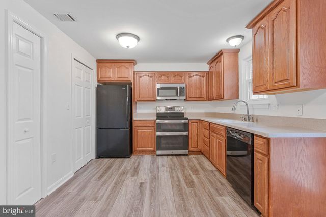 16 DULANY CT, Sterling, VA 20165