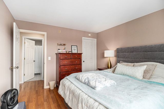 57 E Hattendorf Avenue 304, Roselle, IL 60172