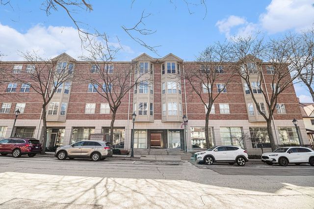 57 E Hattendorf Avenue 304, Roselle, IL 60172