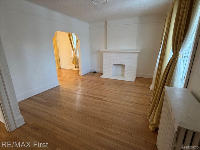 17185 Quincy Street, Detroit, MI 48221