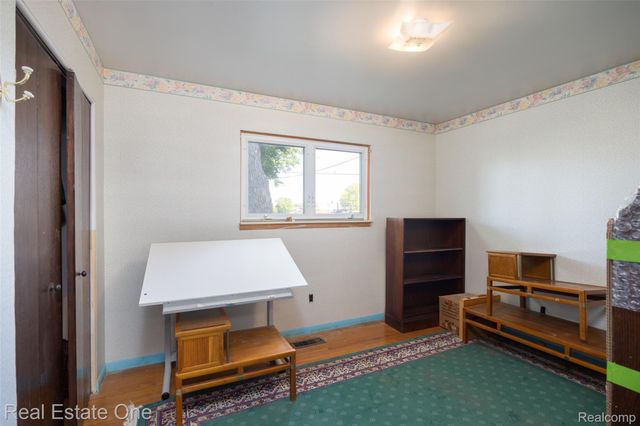 36424 Clifford Drive, Sterling Heights, MI 48312