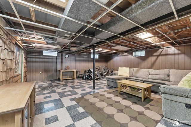 16022 Kennebec Street, Southgate, MI 48195