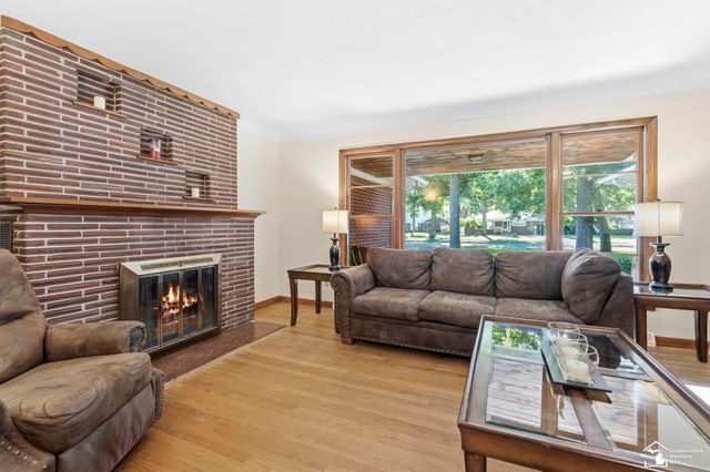 16022 Kennebec Street, Southgate, MI 48195