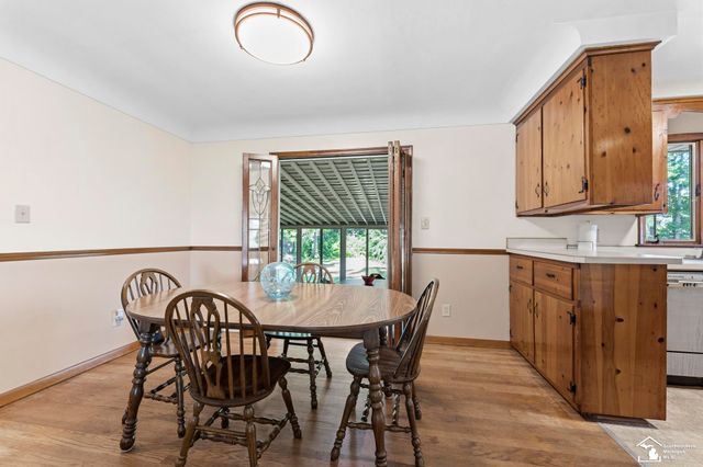 16022 Kennebec Street, Southgate, MI 48195
