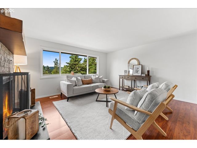 6425 Se HULL Ave, Milwaukie, OR 97267