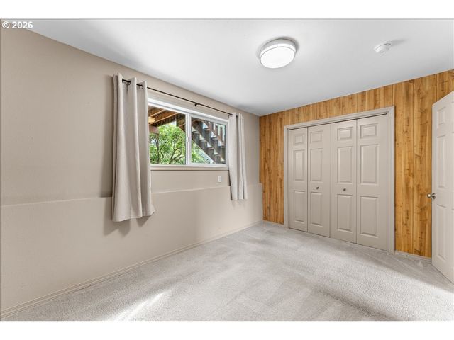 6425 Se HULL Ave, Milwaukie, OR 97267