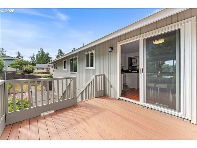 6425 Se HULL Ave, Milwaukie, OR 97267