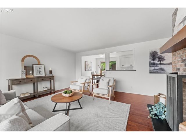 6425 Se HULL Ave, Milwaukie, OR 97267