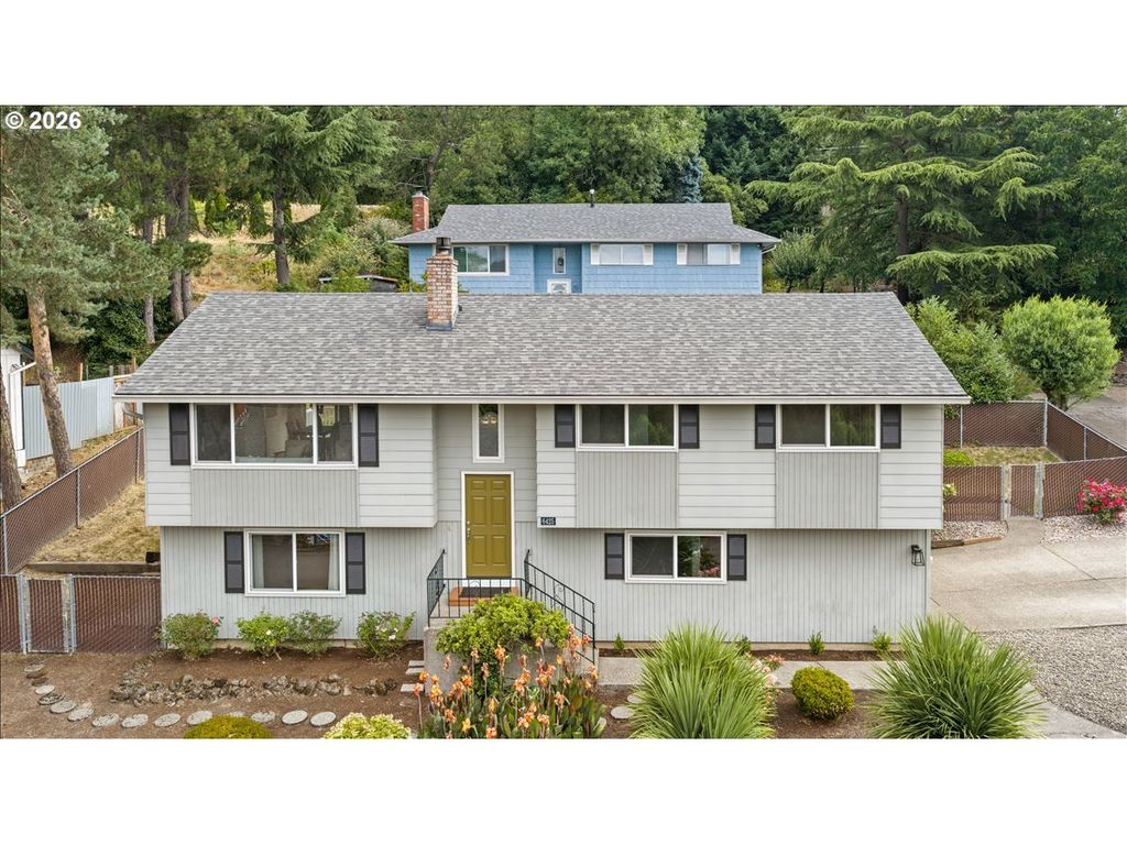 6425 Se HULL Ave, Milwaukie, OR 97267