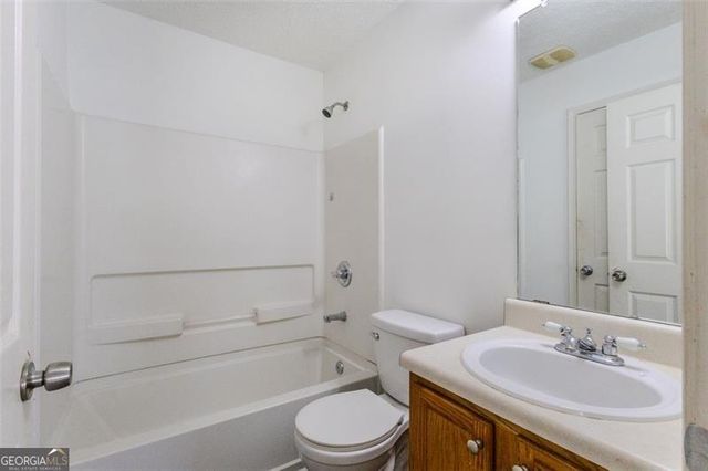 3949 Riverside Parkway, Decatur, GA 30034
