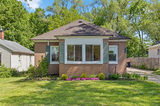 525 W 22nd Street, Holland City, MI 49423