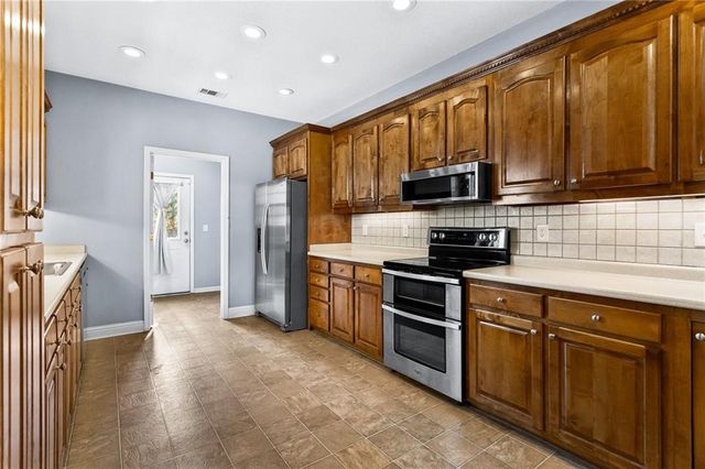 132 Hidden Creek Circle, Lizella, GA 31052