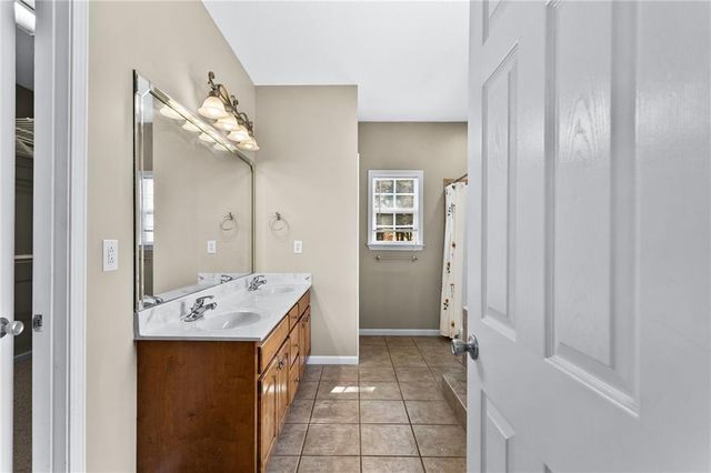 132 Hidden Creek Circle, Lizella, GA 31052