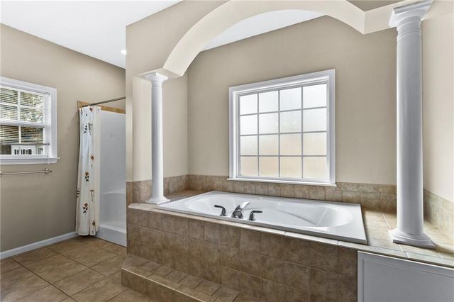 132 Hidden Creek Circle, Lizella, GA 31052