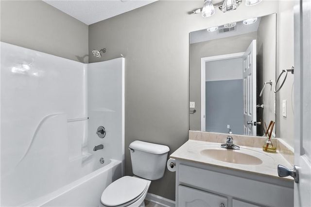 132 Hidden Creek Circle, Lizella, GA 31052