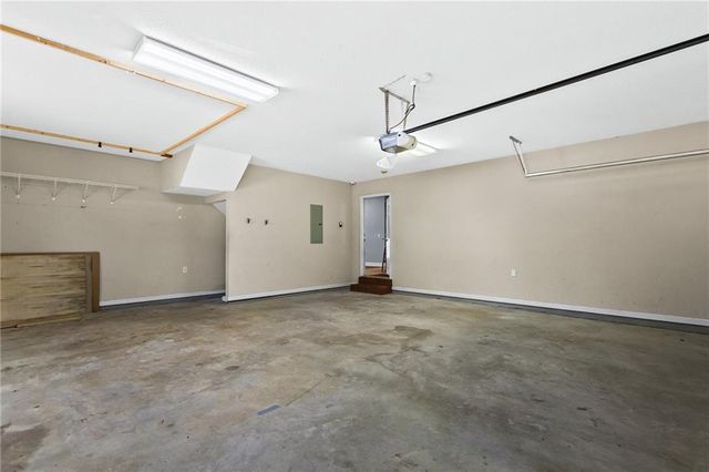 132 Hidden Creek Circle, Lizella, GA 31052