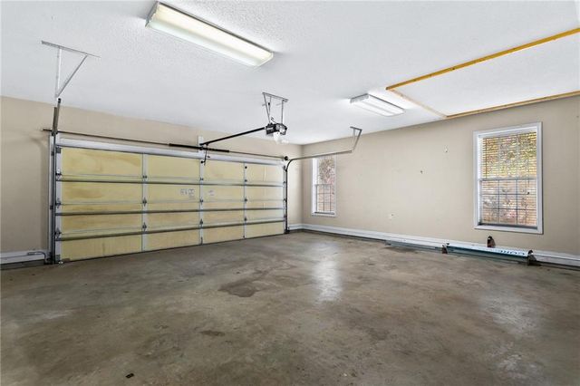 132 Hidden Creek Circle, Lizella, GA 31052