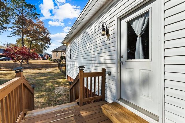 132 Hidden Creek Circle, Lizella, GA 31052