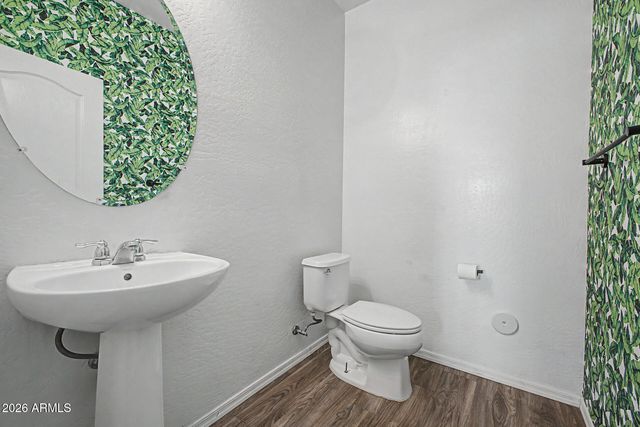 2954 E DONNER Drive, Phoenix, AZ 85042