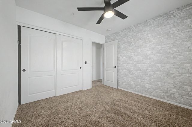 2954 E DONNER Drive, Phoenix, AZ 85042