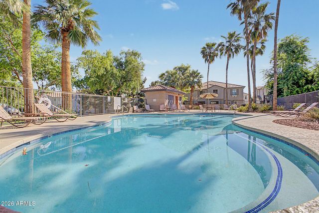 2954 E DONNER Drive, Phoenix, AZ 85042